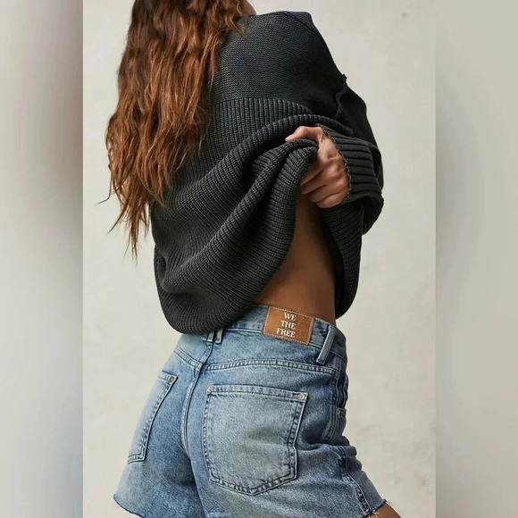 Free People We The Free Ivy Mid Rise Denim Jean Short Size 25 - Picture 3 of 14